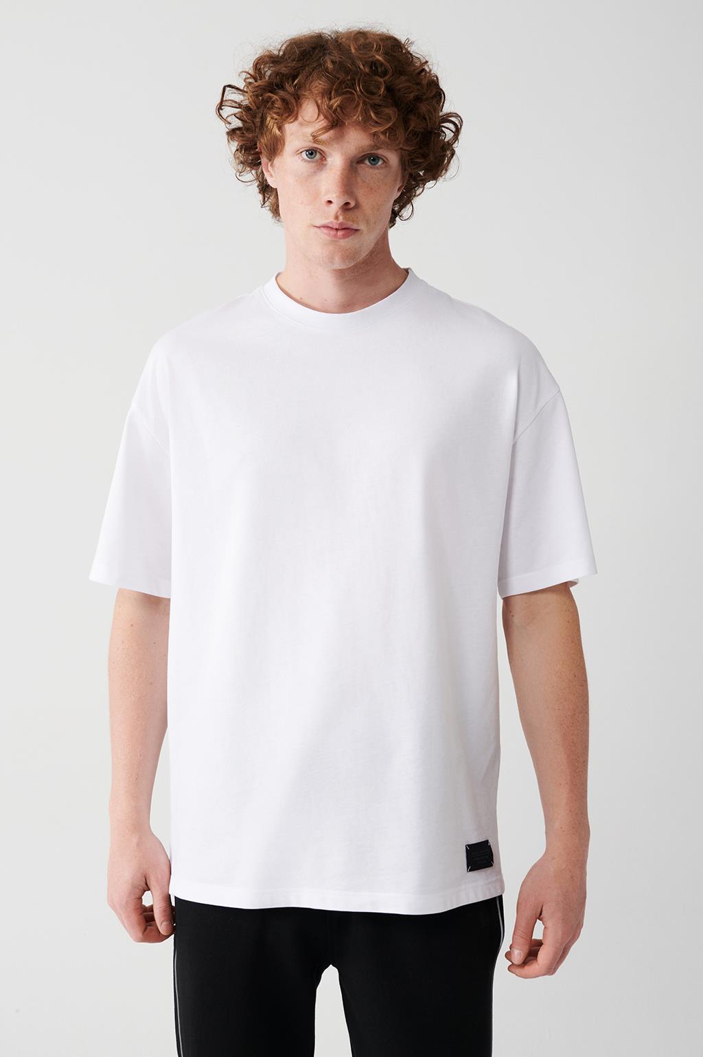 Beyaz Oversize Bisiklet Yaka T-shirt
