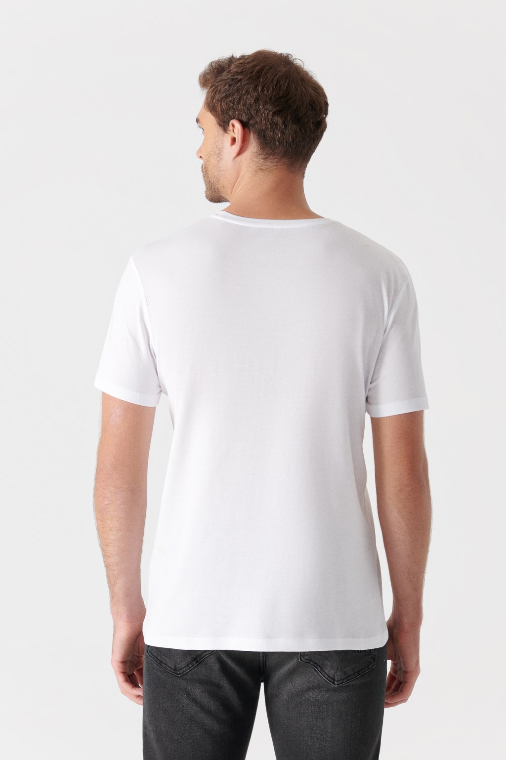 Beyaz Ultrasoft Bisiklet Yaka Pamuklu Basic Slim Fit Dar Kesim T-Shirt