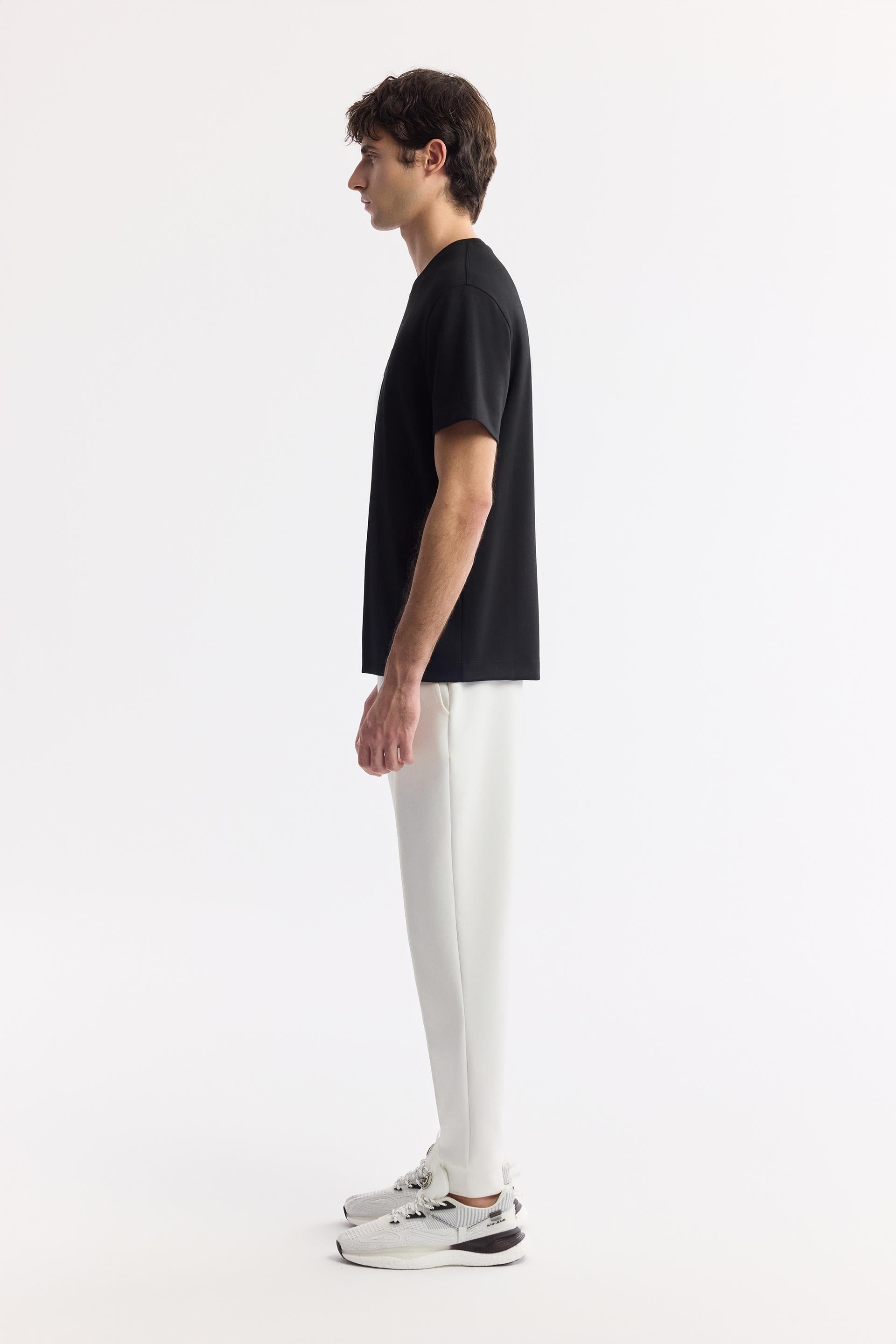 Siyah Bisiklet Yaka Baskılı Bi-Stretch İnterlok T-Shirt | AVVA