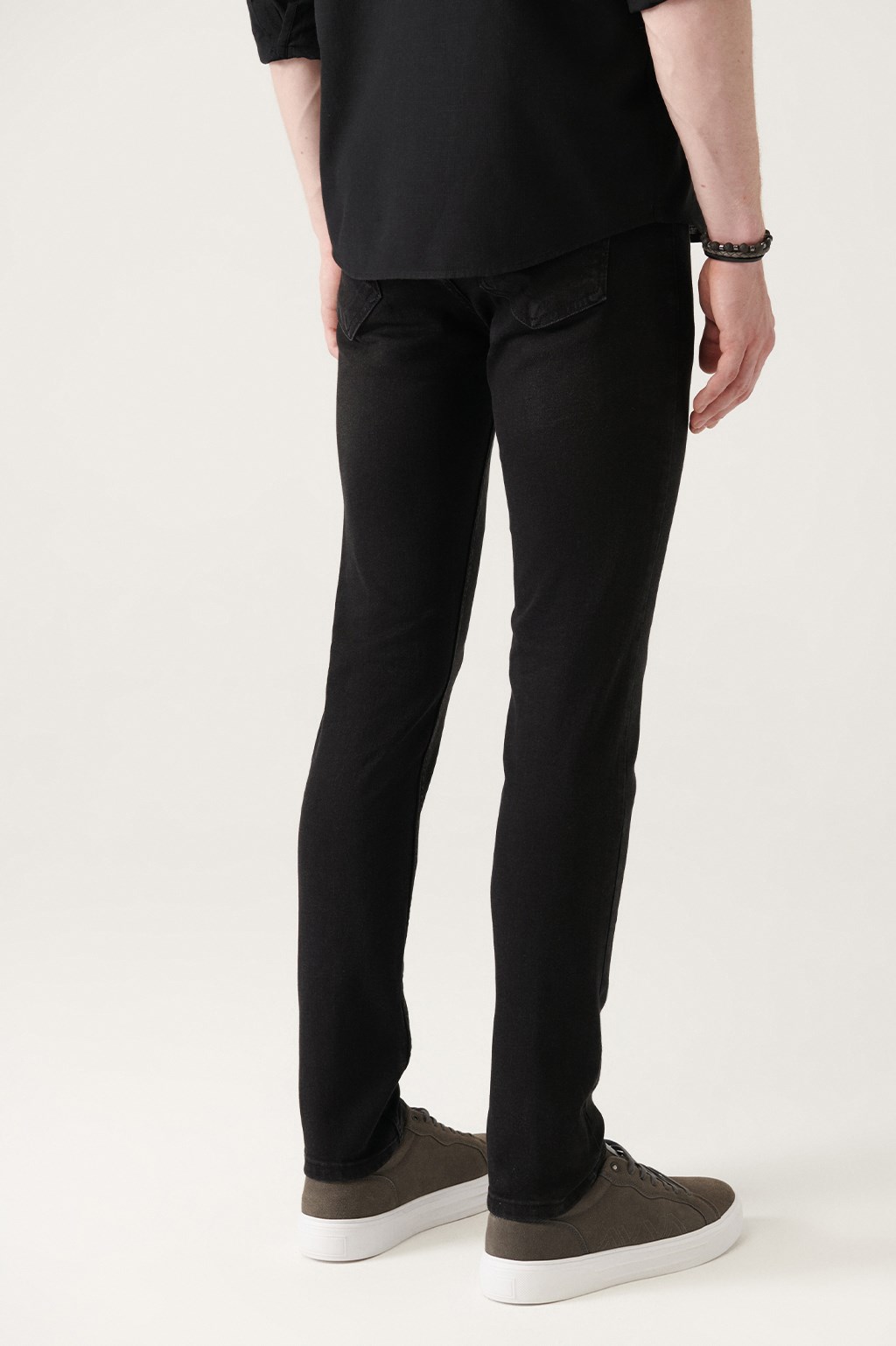 Siyah Slim Fit Jean Pantolon E003512-03 - AVVA