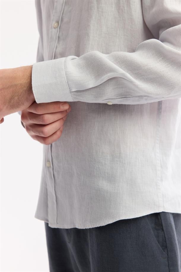Buz Gri Düğmeli Yaka %100 Keten Comfort Fit Uzun Kol Gömlek