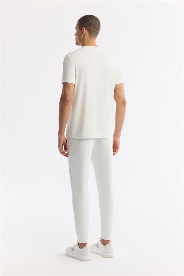 Ekru Bisiklet Yaka Baskılı Shoft Touch Flamlı T-Shirt