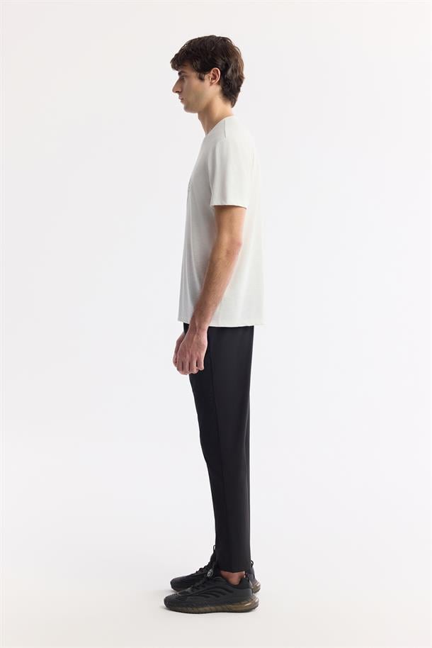 Ekru Bisiklet Yaka Baskılı Shoft Touch Flamlı T-Shirt