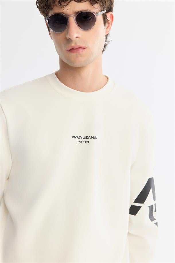 Ekru Bisiklet Yaka Baskılı  Sweatshirt