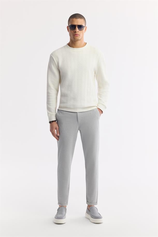 Ekru Bisiklet Yaka Enine Çizgili Jakarlı Sweatshirt