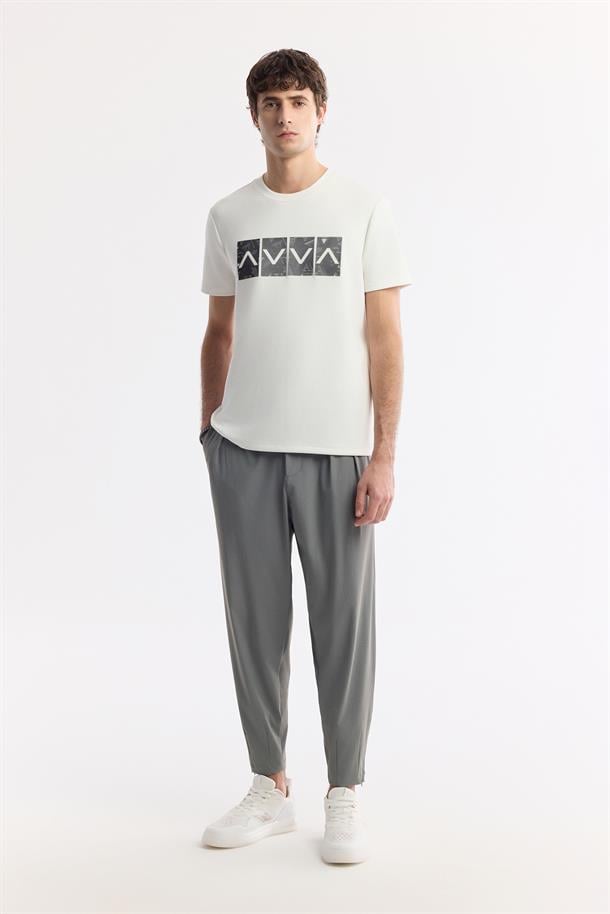 Ekru Bisiklet Yaka Hologram Baskılı İnterlok T-Shirt