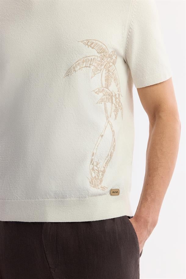 Ekru Bisiklet Yaka  Palmiye Ağaç Nakışlı Buklet İplik Triko T-shirt