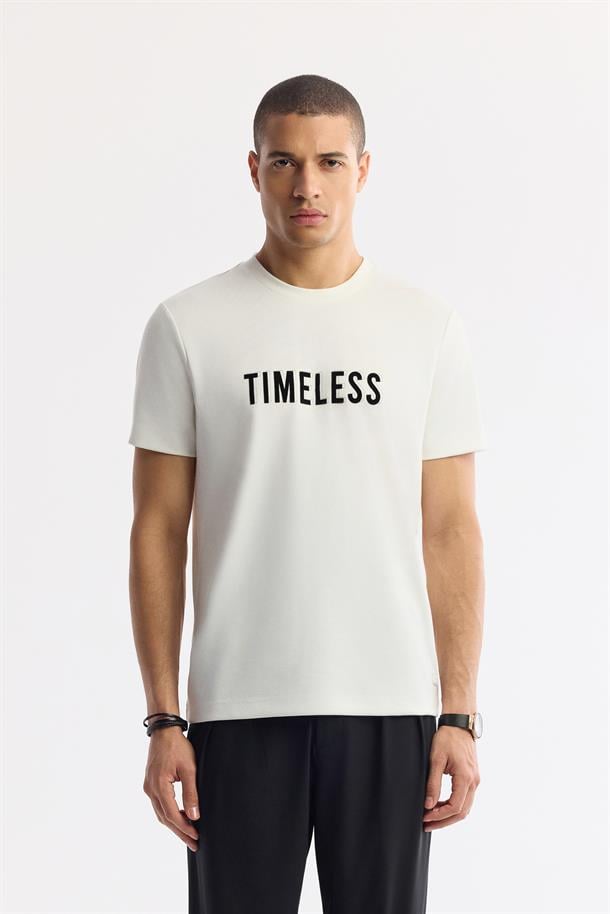 Ekru Bisiklet Yaka Slogan Baskılı İnterlok T-Shirt