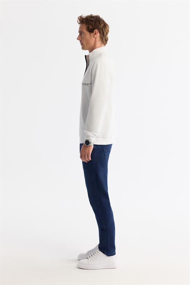 Ekru Dik yaka Fermuarlı sweatshirt