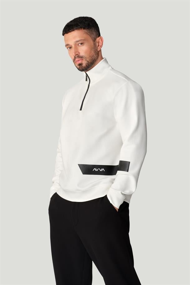 Ekru Dik Yaka Pamuklu Baskılı Sweatshirt