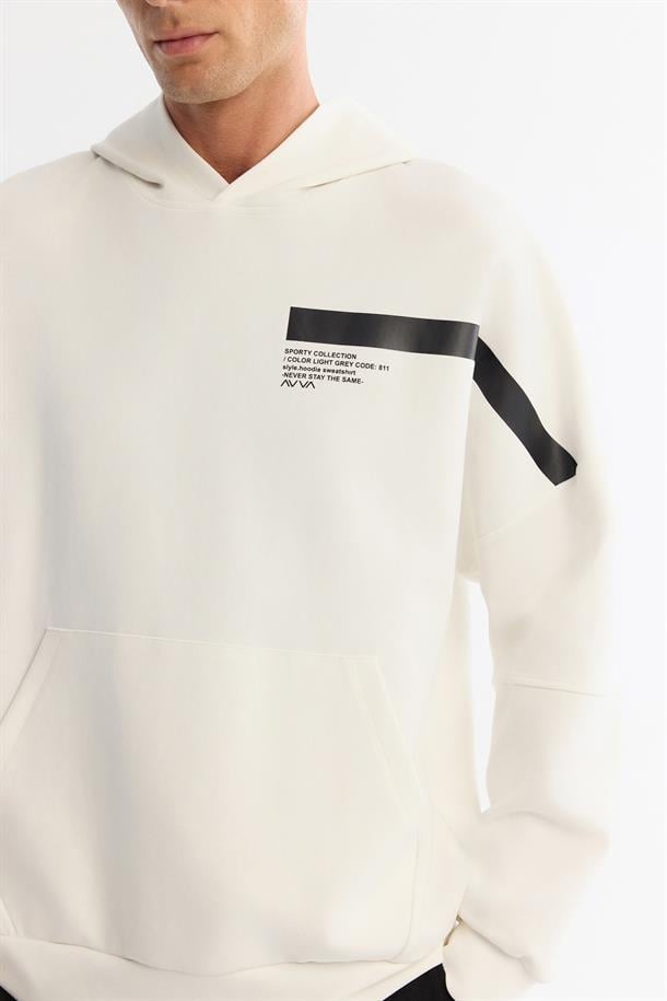 Ekru Kapüşonlu Yaka Pamuklu Baskılı Sweatshirt