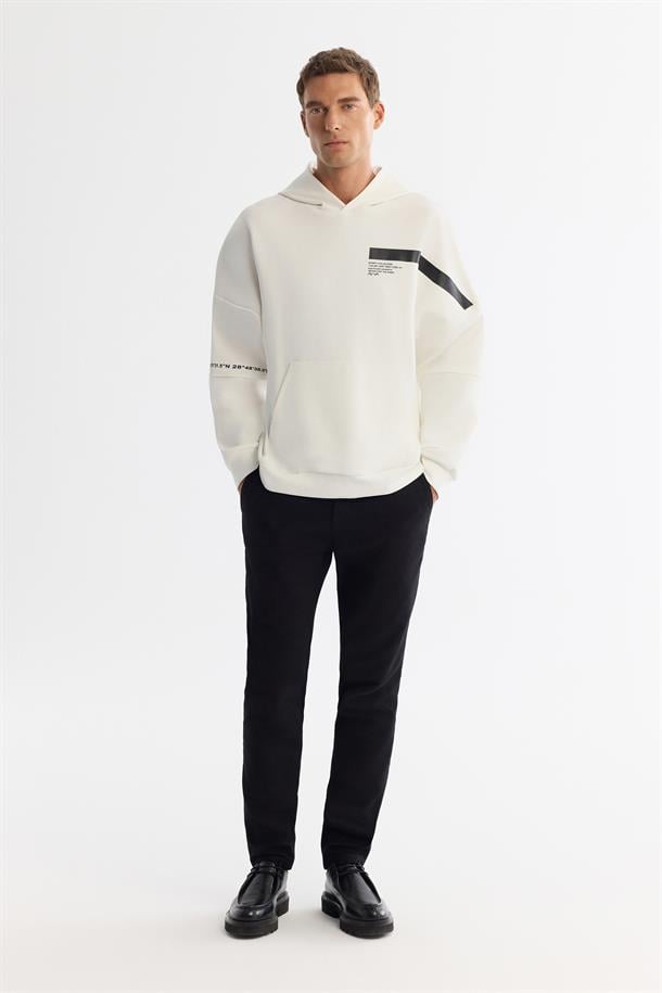 Ekru Kapüşonlu Yaka Pamuklu Baskılı Sweatshirt