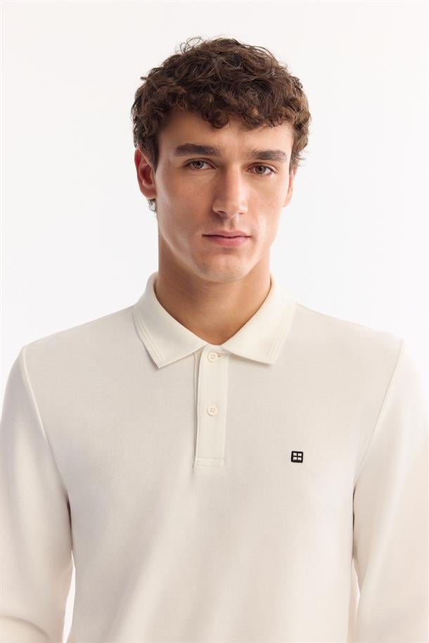 Ekru Polo Yaka Düz Uzun Kol T-shirt
