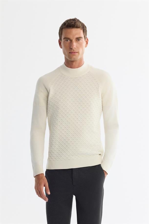 Ecru Mock Turtleneck Jumper