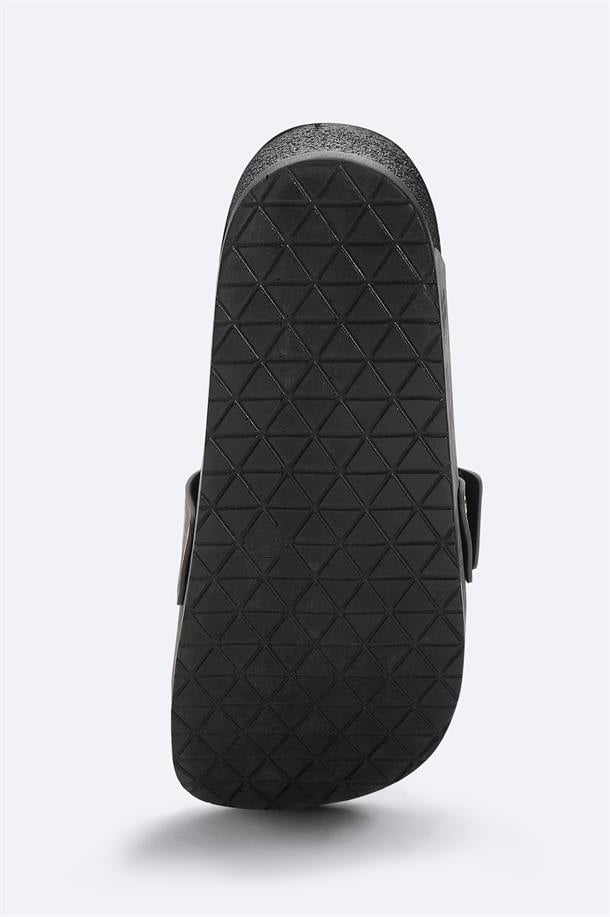 Gri Bantlı Sandalet