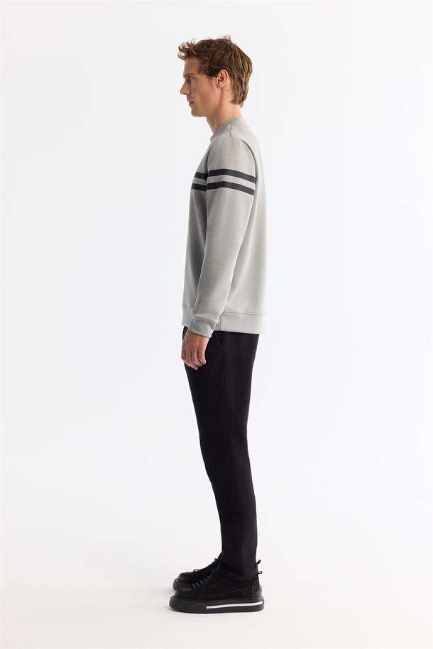 Gri Bisiklet Yaka Baskılı Sweatshirt