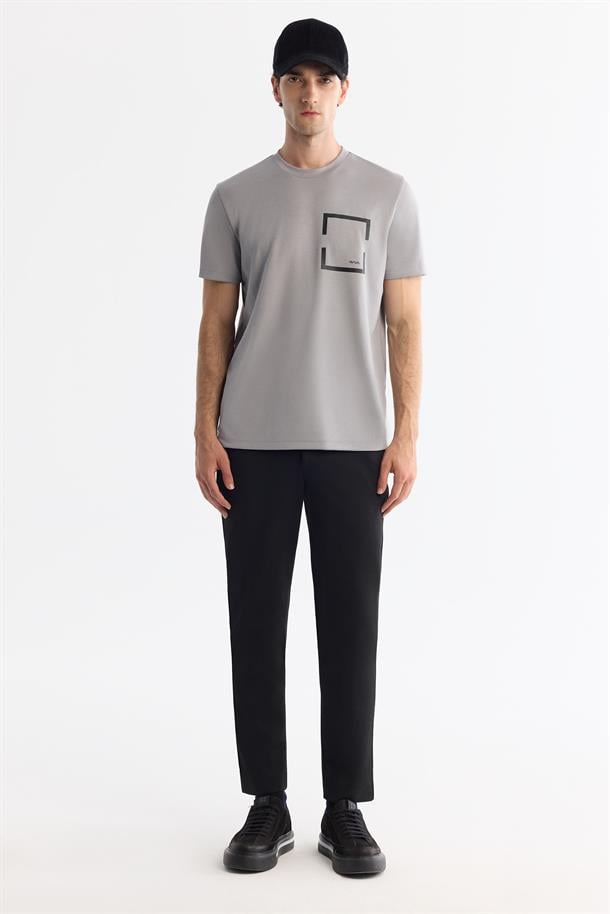 Gri Bisiklet Yaka Baskılı T-Shirt