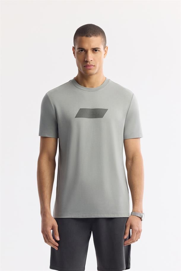 Gri Bisiklet Yaka Hareketli Hologram Baskılı Shoft Touch T-Shirt