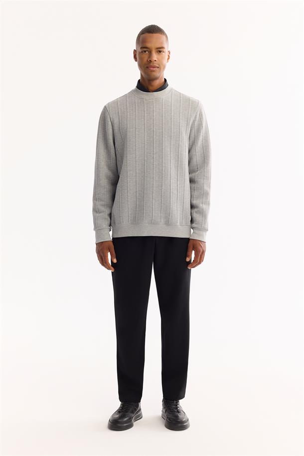 Gri Bisiklet Yaka Jakarlı Sweatshirt