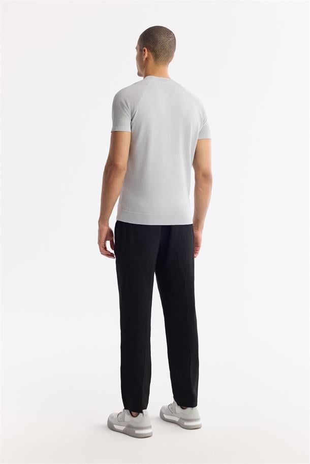 Gri Bisiklet Yaka Kolları Jakar Detaylı Rayon Triko T-shirt