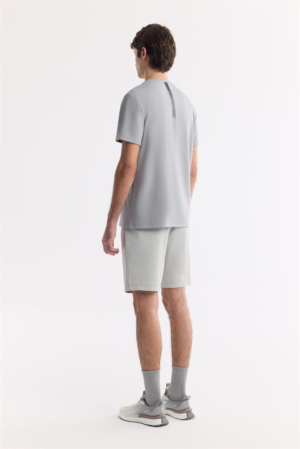 Gri Bisiklet Yaka Sırt ve Göğsü Logo Baskılı T-Shirt