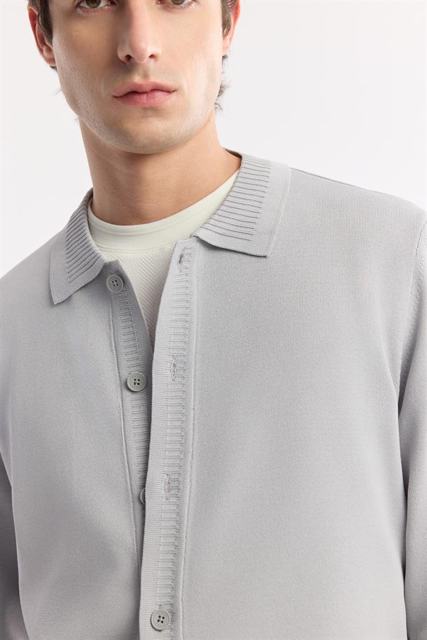 Gri Polo Yaka Önden Düğmeli Rayon Triko Hırka