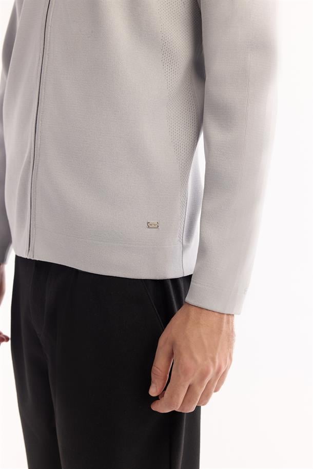 Gri Polo Yaka Tam Fermuarlı Desen Detaylı Rayon Hırka