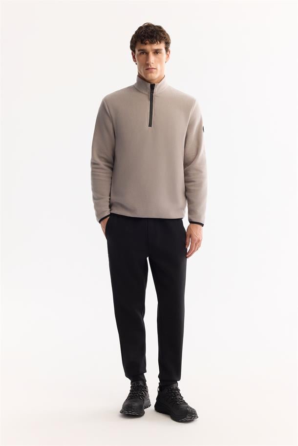 Gri Soğuğa Dayanıklı Yarım Fermuarlı Dik Yaka Polar Sweatshirt