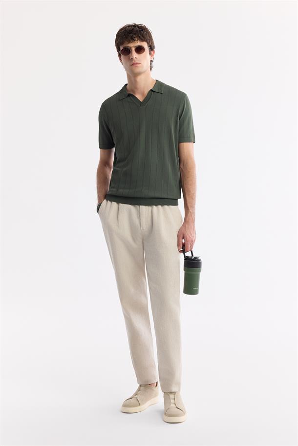 Haki Düğmesiz Polo Yaka Boyuna Ajur Desenli Rayon Triko T-shirt