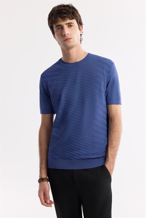 İndigo Bisiklet Yaka Önü Jakar Detaylı Rayon Triko T-shirt