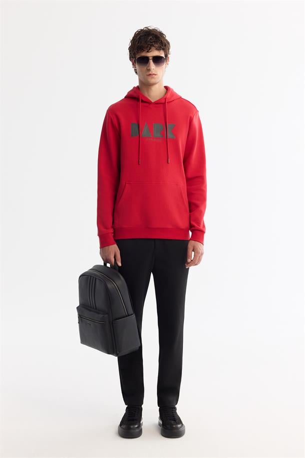 Kırmızı Kapüşonlu Sweatshirt