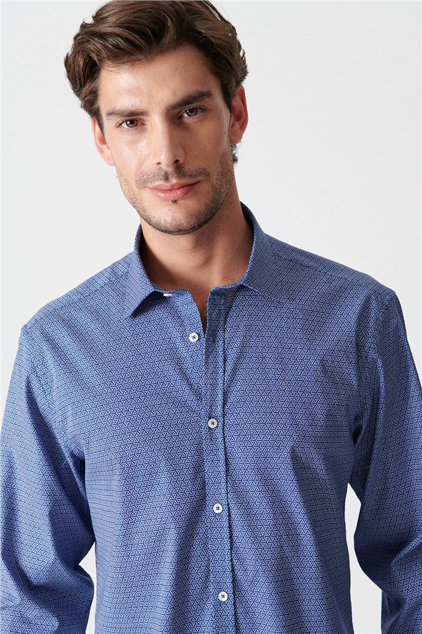 Koyu Mavi Baskılı Düğmeli Yaka Regular Fit Gömlek