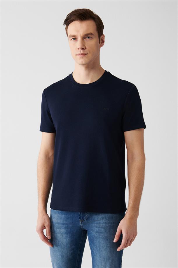 Lacivert Bisiklet Yaka Sırt ve Göğüsü Logo Baskılı T-shirt