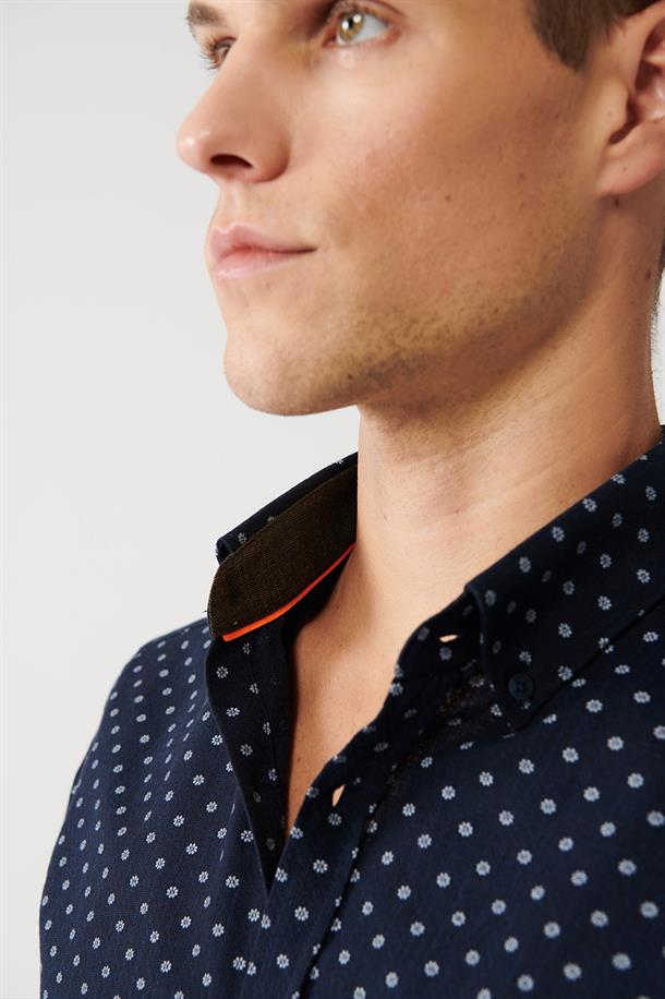 Lacivert Düğmeli Yaka Desenli Nakış Detaylı Pamuklu Regular Fit Gömlek