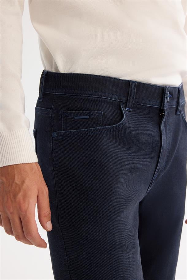 Lacivert Eskitme Yıkama Overdy Slim Fit Jean Pantolon