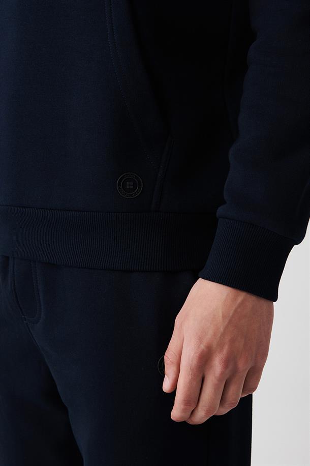 Lacivert Kapüşonlu Yaka İçi Polarlı 3 İplik Pamuklu Regular Fit Standart Kesim Unisex Sweatshirt