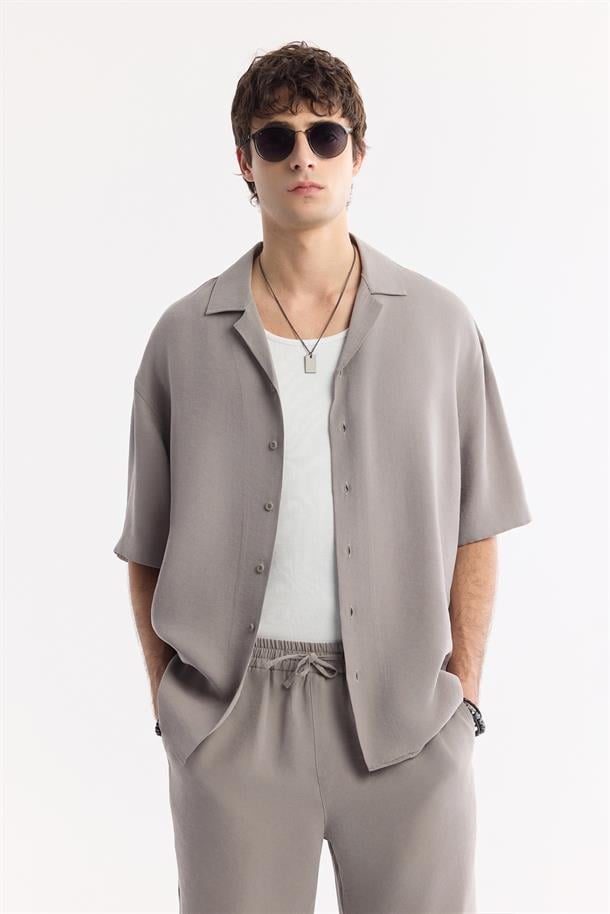 Nardo Gri Küba Yaka Modal Karışımlı Oversize Fit Kısa Kol Gömlek