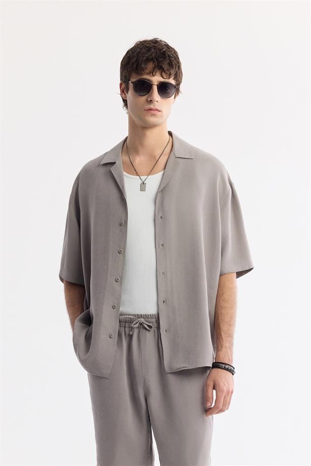 Nardo Gri Küba Yaka Modal Karışımlı Oversize Fit Kısa Kol Gömlek