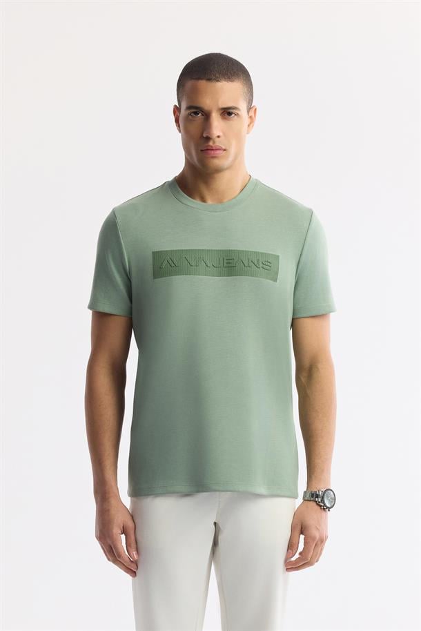 Nil Yeşili Bisiklet Yaka Enjeksiyon Baskılı İnterlok T-Shirt