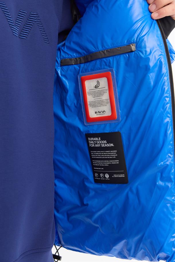 Saks Kapüşonlu Yaka Rüzgar Geçirmez Taşıma Askılı Mont