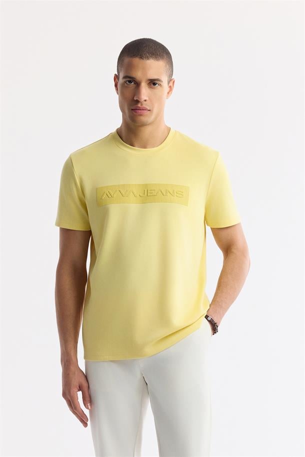 Sarı Bisiklet Yaka Enjeksiyon Baskılı İnterlok T-Shirt