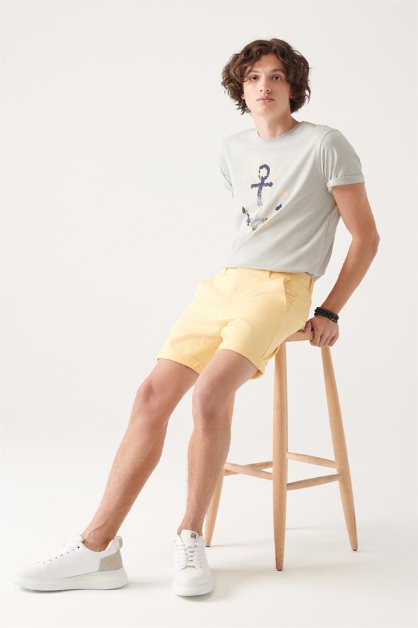Sarı Klasik Bel Armürlü Patara Relaxed Fit Chino Şort