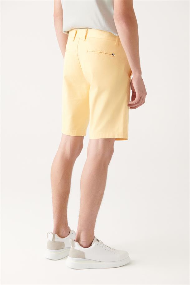 Sarı Klasik Bel Armürlü Patara Relaxed Fit Chino Şort