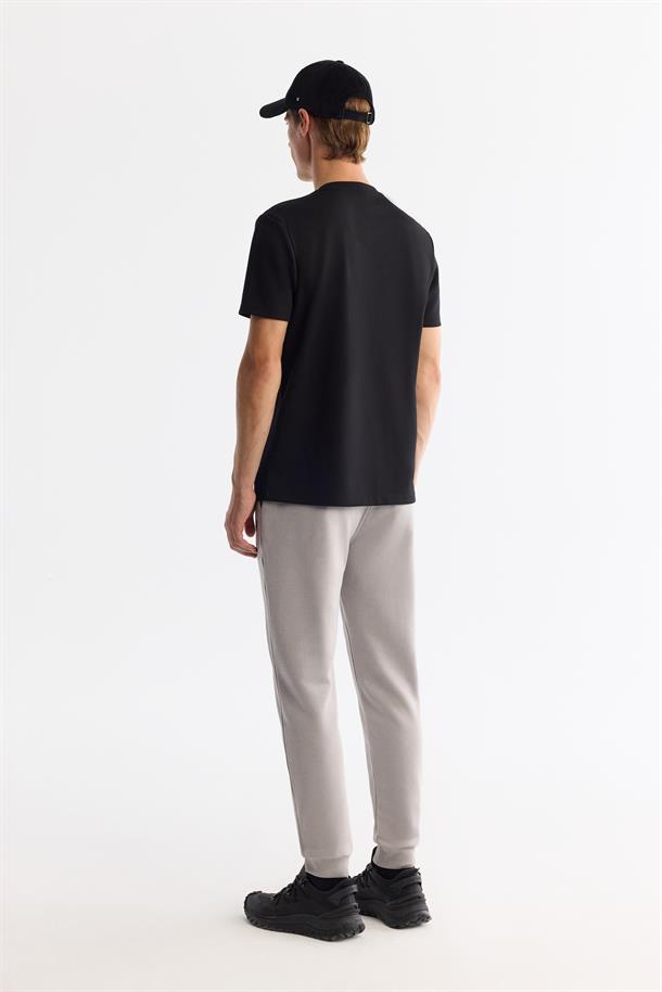 Siyah Bisiklet Yaka Baskı Detaylı T-shirt