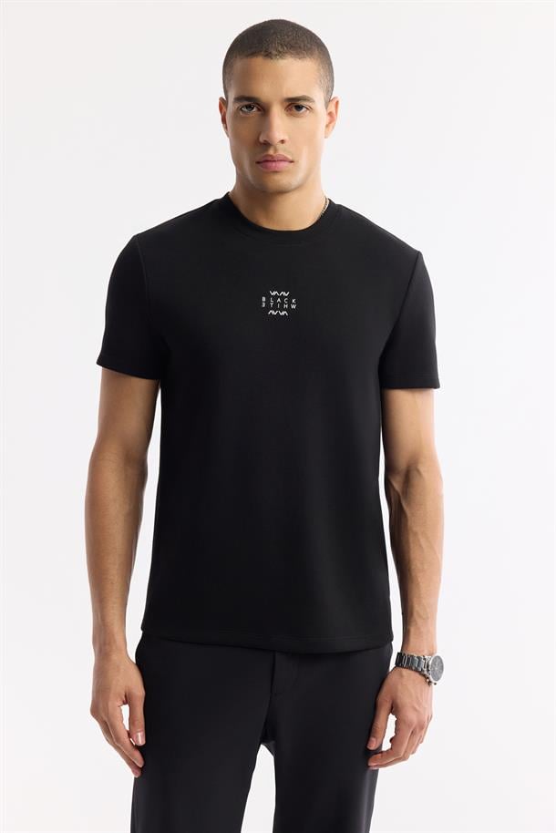 Siyah Bisiklet Yaka Baskılı İnterlok T-Shirt