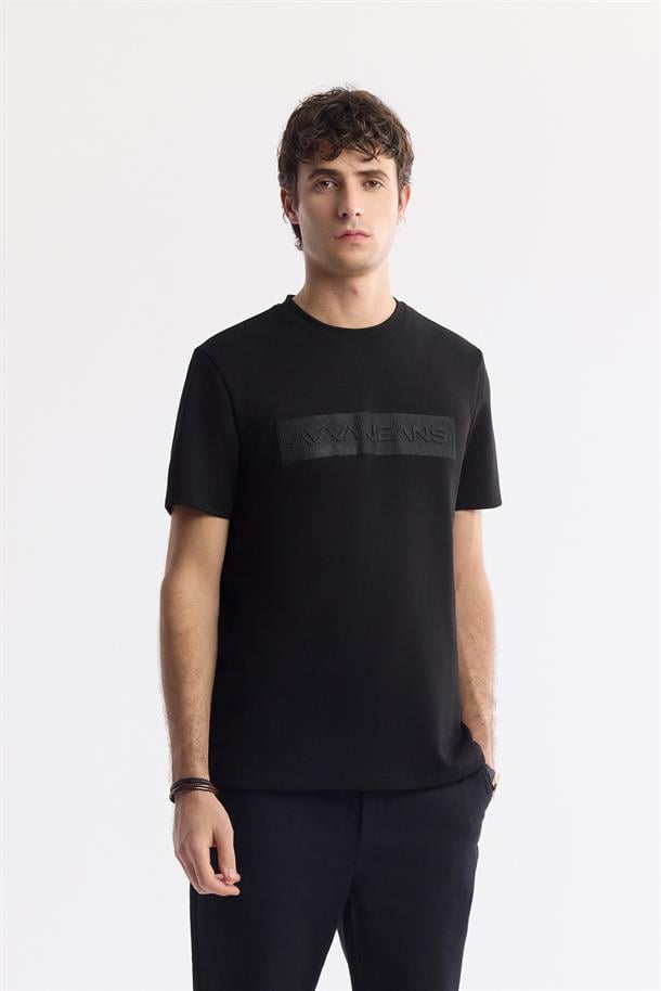 Siyah Bisiklet Yaka Enjeksiyon Baskılı İnterlok T-Shirt