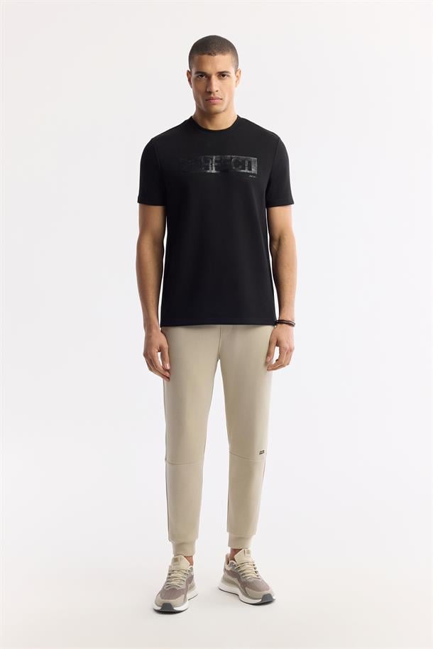 Siyah Bisiklet Yaka Enjeksiyon Baskılı İnterlok T-Shirt