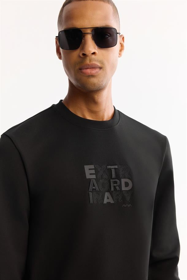 Siyah Bisiklet Yaka Fileksi Baskılı Nakış   İnterlok Sweatshirt