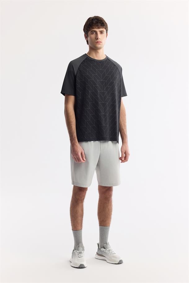 Siyah Bisiklet Yaka Geometrik Desenli Bloklu Teknik Kumaş Detaylı T-shirt