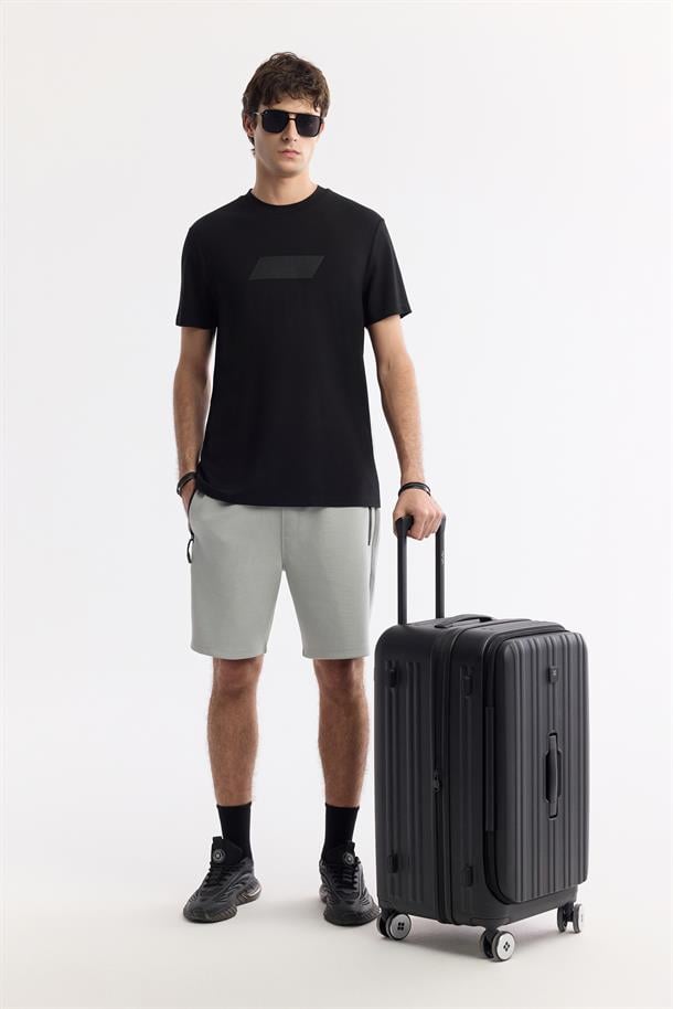 Siyah Bisiklet Yaka Hareketli Hologram Baskılı Shoft Touch T-Shirt